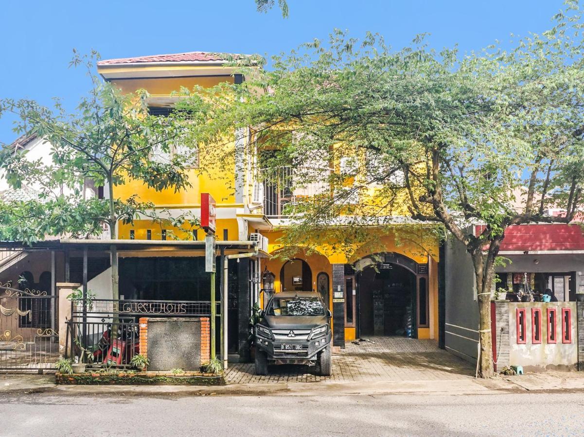 Oyo 2872 Garuda Guest House Banjarmasin  Dış mekan fotoğraf