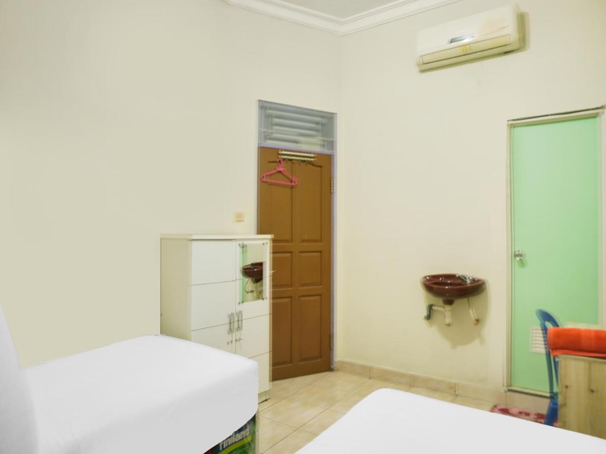 Oyo 2872 Garuda Guest House Banjarmasin  Dış mekan fotoğraf