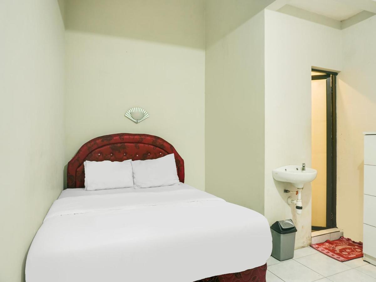 Oyo 2872 Garuda Guest House Banjarmasin  Dış mekan fotoğraf