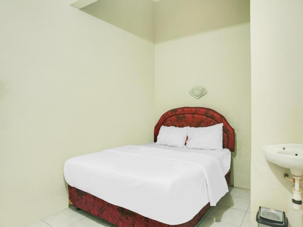 Oyo 2872 Garuda Guest House Banjarmasin  Dış mekan fotoğraf